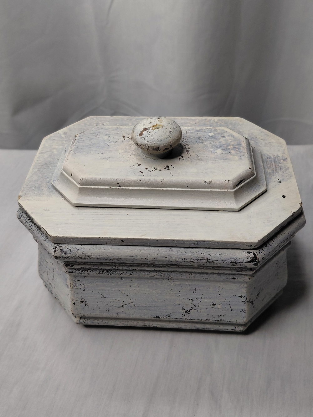 Shabby Chic Distressed Wooden Trinket Box in White
